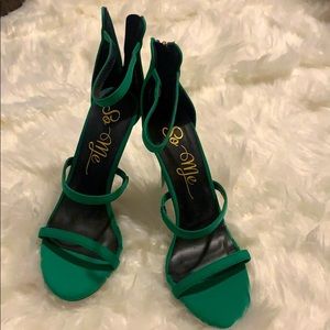 Lola shoetique green heels